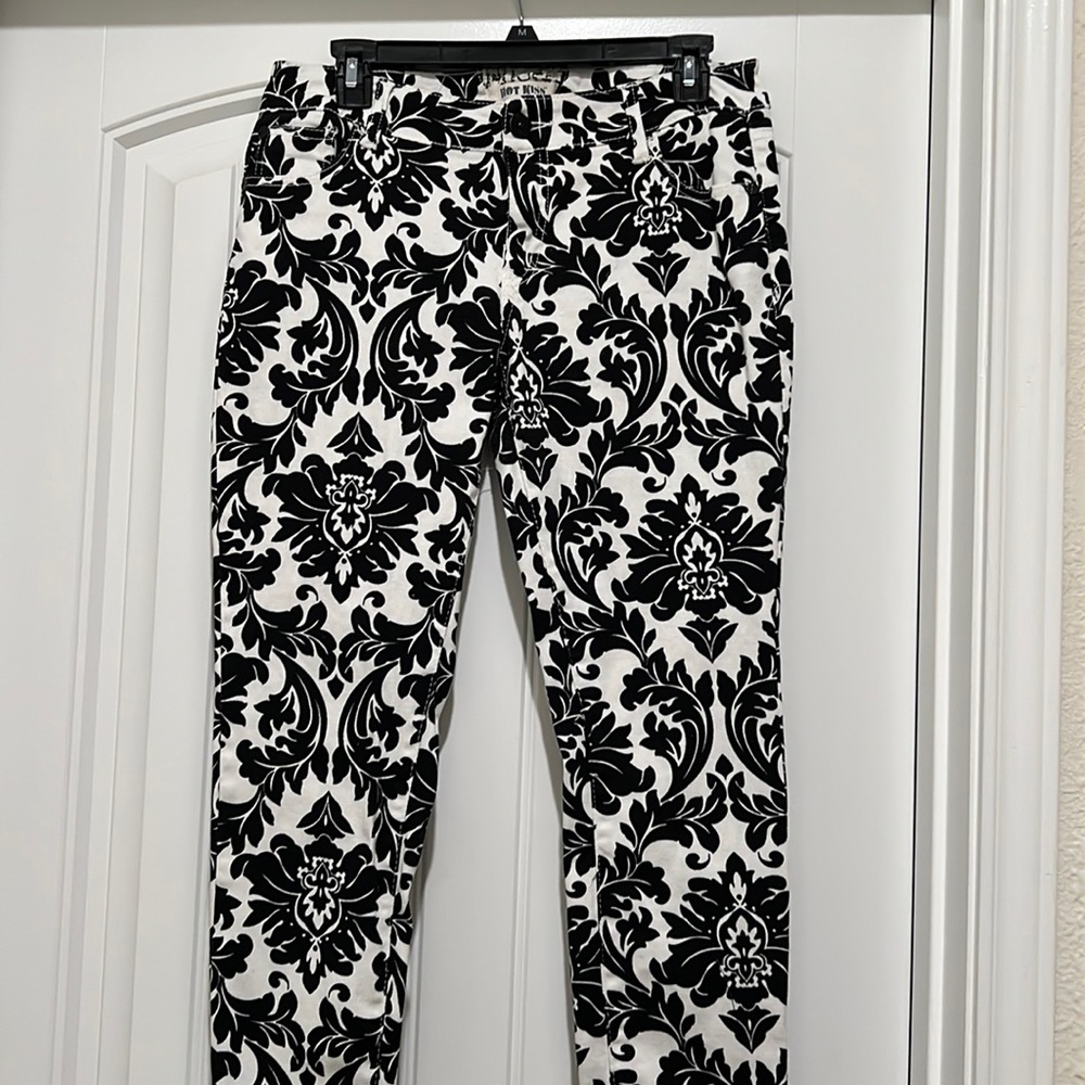 Two toned black and white jeans, great condition.